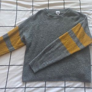 Womens grey/yellow sweater